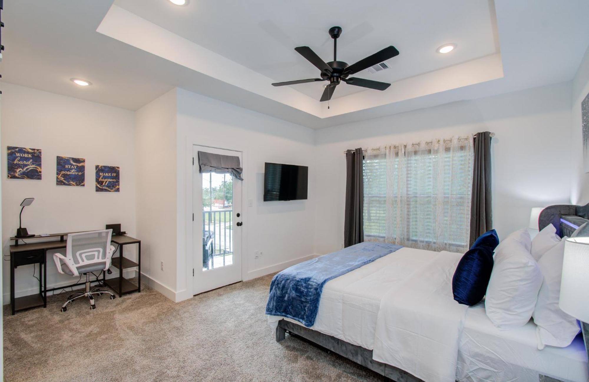 Urban Luxe Getaway 4 Mins To Dt Newly Built Home Houston Exterior photo