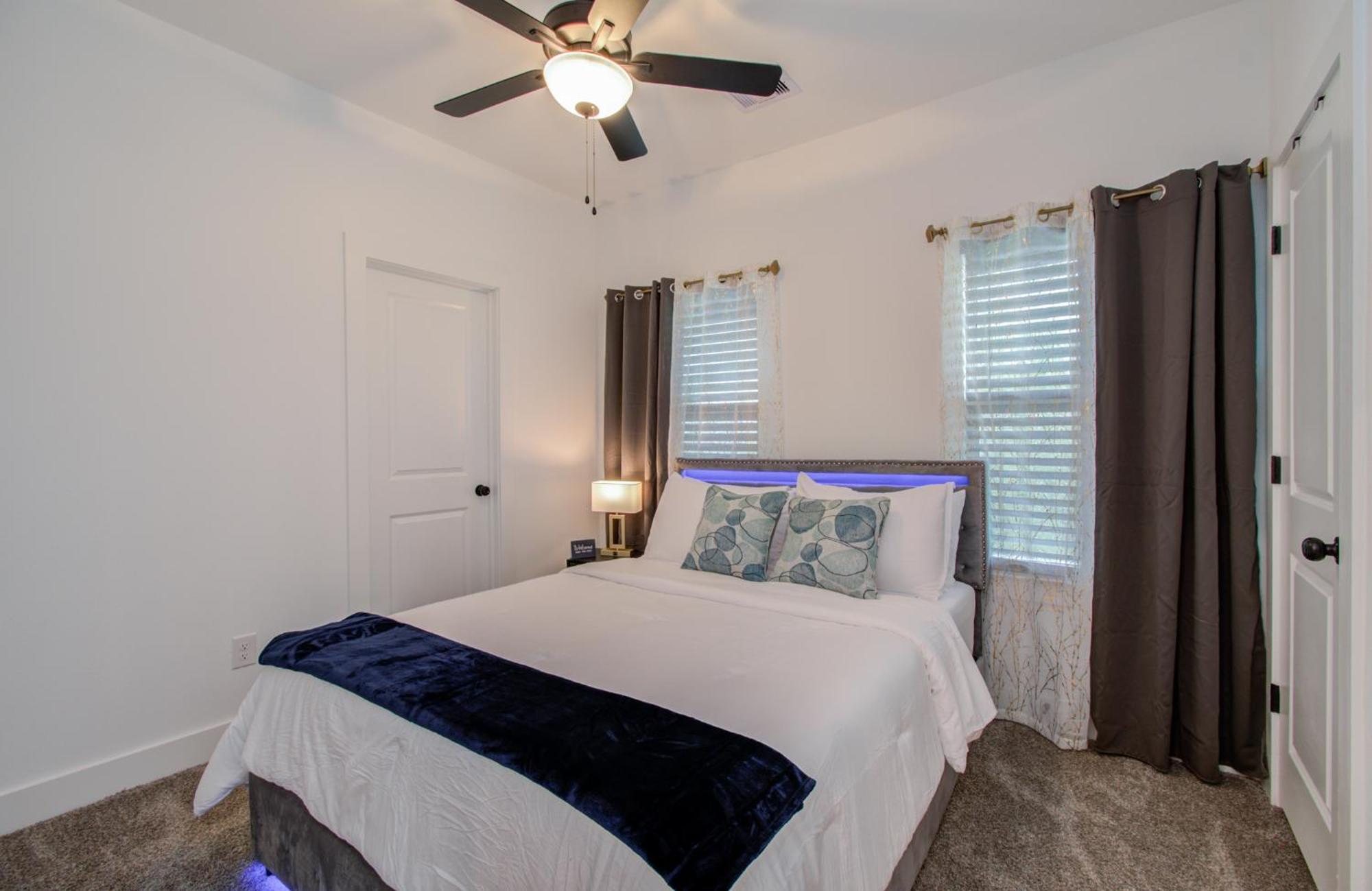Urban Luxe Getaway 4 Mins To Dt Newly Built Home Houston Exterior photo