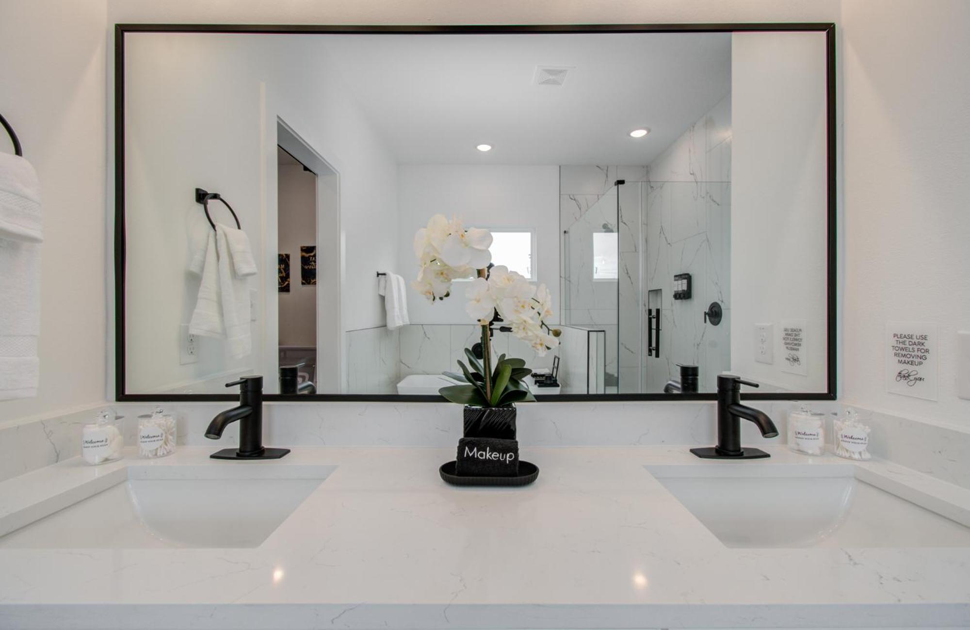 Urban Luxe Getaway 4 Mins To Dt Newly Built Home Houston Exterior photo