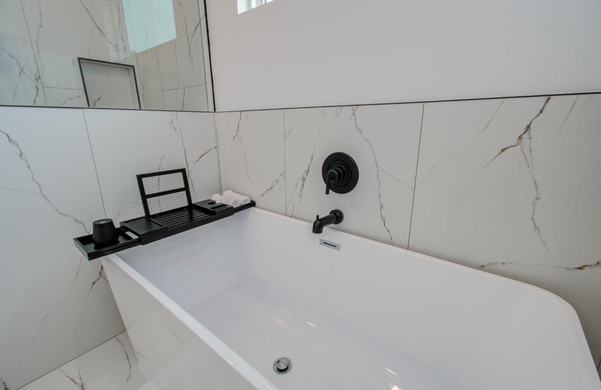 Urban Luxe Getaway 4 Mins To Dt Newly Built Home Houston Exterior photo